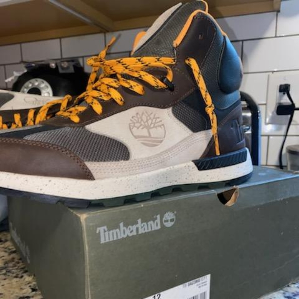 Timberland boots size 12 and man